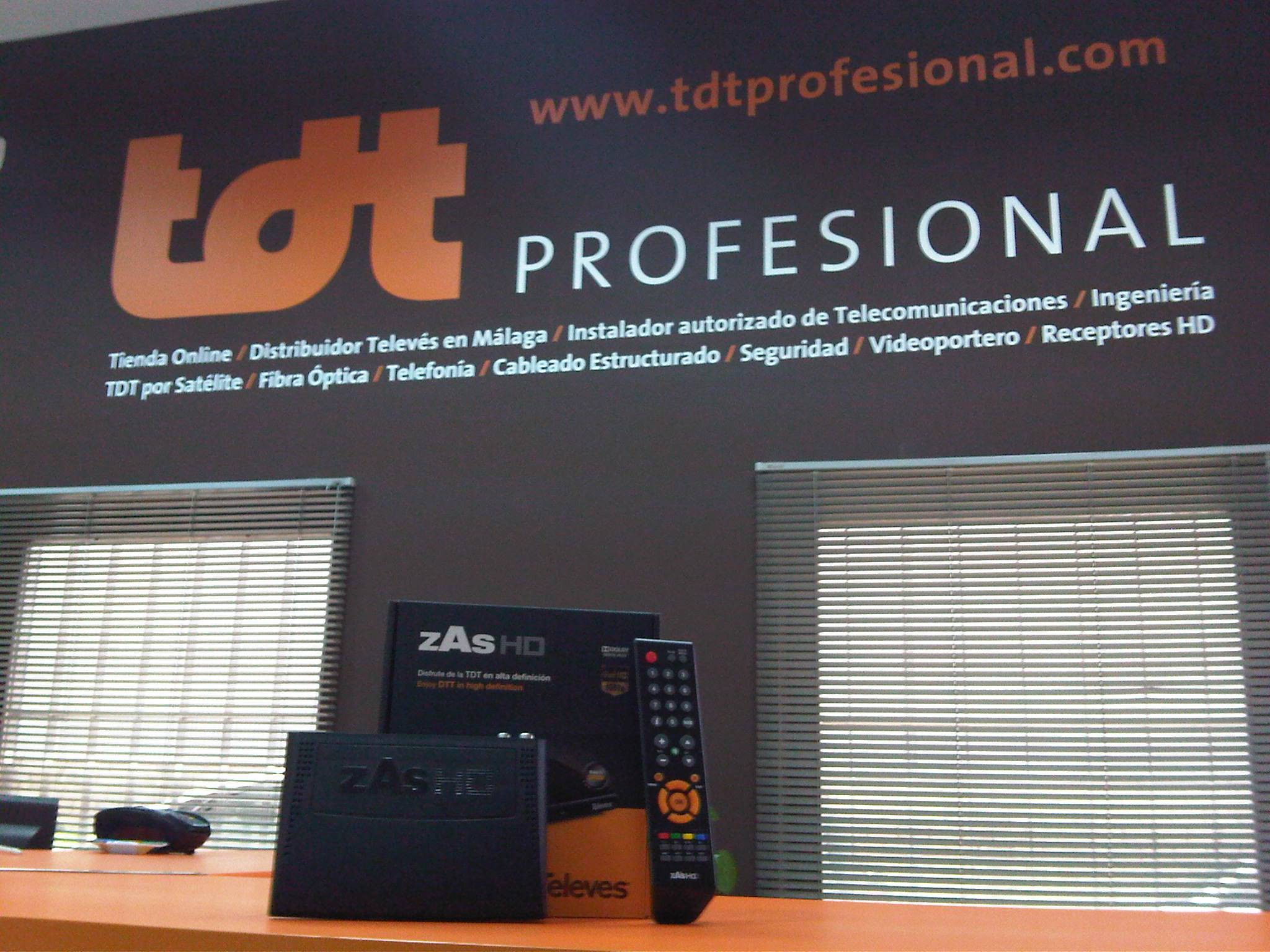 Instalación de TDT en HD vía Satélite - Receptor TDTSAT zAs Televes  TDTprofesional